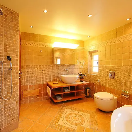 Lou Jas Villa *